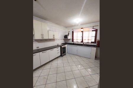 Casa à venda com 305m², 3 quartos e 2 vagasCOZINHA