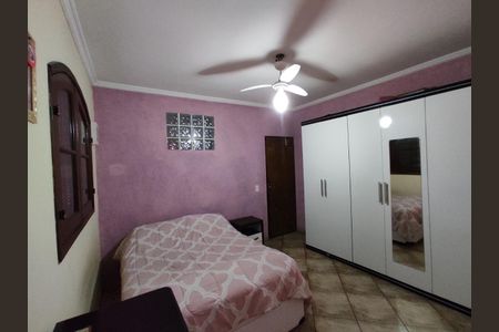Casa à venda com 305m², 3 quartos e 2 vagasDORMITORIO