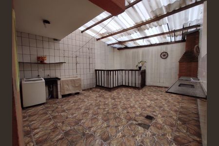 Casa à venda com 305m², 3 quartos e 2 vagasLAVANDERIA