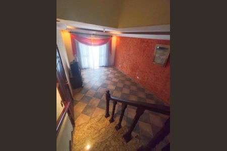 Casa à venda com 305m², 3 quartos e 2 vagasSALA