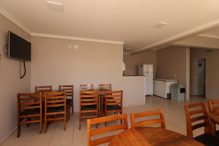 Apartamento para alugar com 55m², 2 quartos e 1 vagaÁrea Comum - Salão de Festa