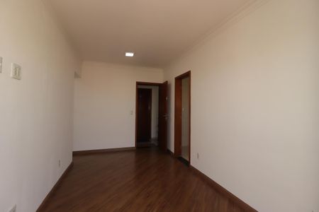 Apartamento para alugar com 55m², 2 quartos e 1 vagaSala