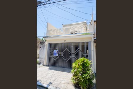 Casa para alugar com 174m², 3 quartos e 2 vagas Casa para alugar com 174m², 3 quartos e 2 vagasFachada da Casa