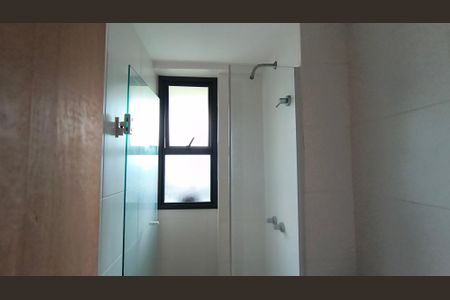 Apartamento para alugar com 176m², 3 quartos e 2 vagasBanheiro da Suíte 2 e 3