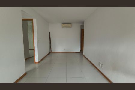 Sala de apartamento para alugar com 3 quartos, 176m² em Recreio dos Bandeirantes, Rio de Janeiro