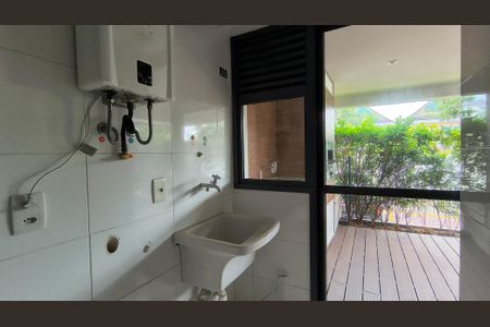 Apartamento para alugar com 176m², 3 quartos e 2 vagasCozinha e Área de Serviço 