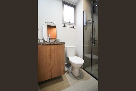 Banheiro de kitnet/studio para alugar com 1 quarto, 25m² em Vila Olímpia, São Paulo