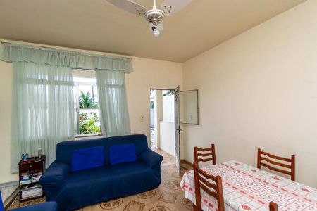 Casa frente - Sala de casa à venda com 5 quartos, 157m² em Vigário Geral, Rio de Janeiro