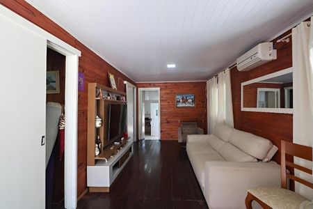 Sala de casa para alugar com 2 quartos, 70m² em São Luís, Canoas
