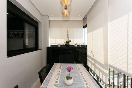 Apartamento à venda com 62m², 2 quartos e 1 vaga Apartamento à venda com 62m², 2 quartos e 1 vagaVaranda gourmet