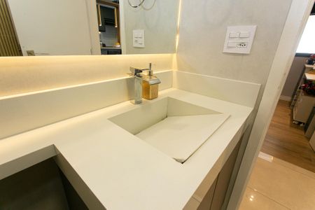 Apartamento à venda com 62m², 2 quartos e 1 vaga Apartamento à venda com 62m², 2 quartos e 1 vagaBanheiro Social