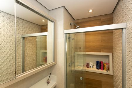 Apartamento à venda com 62m², 2 quartos e 1 vaga Apartamento à venda com 62m², 2 quartos e 1 vagaBanheiro da Suíte