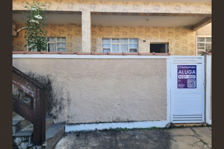 Casa para alugar com 70m², 2 quartos e sem vagaFachada