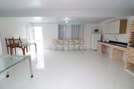 Casa à venda com 283m², 3 quartos e 6 vagasChurrasqueira