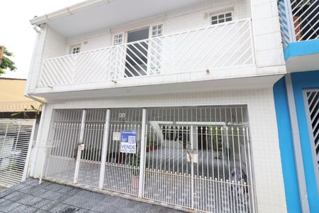 Casa à venda com 283m², 3 quartos e 6 vagasFachada
