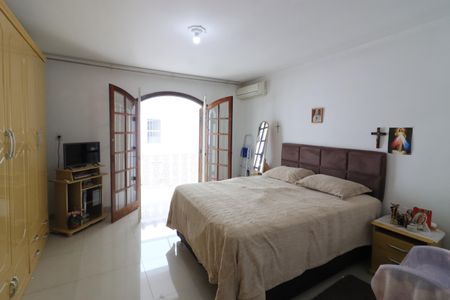 Casa à venda com 283m², 3 quartos e 6 vagasSuíte 1