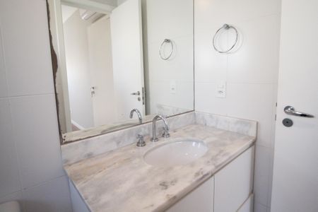 Apartamento à venda com 63m², 2 quartos e 1 vaga Apartamento à venda com 63m², 2 quartos e 1 vagaBanheiro da Suíte