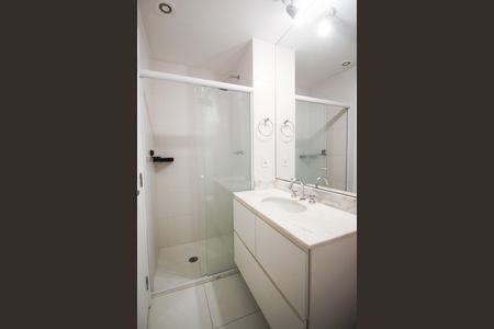 Apartamento à venda com 63m², 2 quartos e 1 vaga Apartamento à venda com 63m², 2 quartos e 1 vagaBanheiro