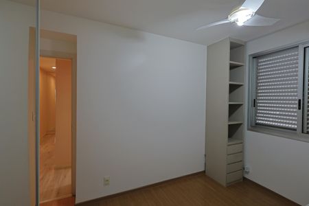 Apartamento à venda com 3 quartos, 211m² em Carlos Prates, Belo Horizonte