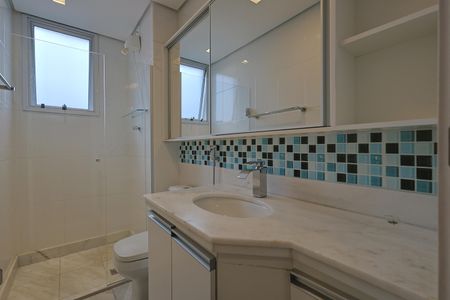 Apartamento à venda com 3 quartos, 211m² em Carlos Prates, Belo Horizonte