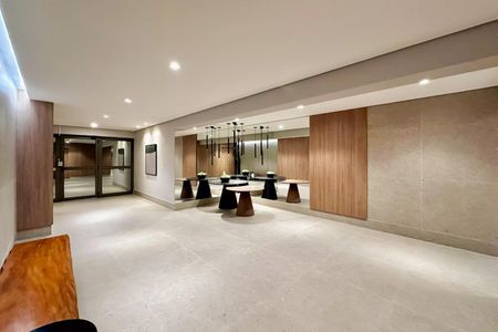 Apartamento à venda com 141m², 3 quartos e 2 vagas Apartamento à venda com 141m², 3 quartos e 2 vagasHall social