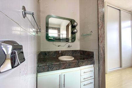 Apartamento para alugar com 117m², 3 quartos e 2 vagasBanheiro da Suíte 1