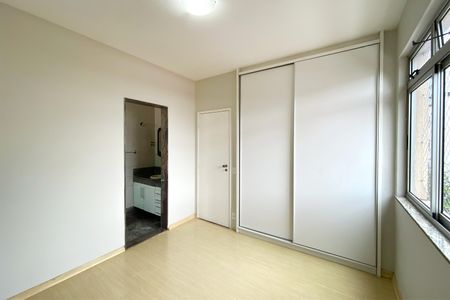 Apartamento para alugar com 117m², 3 quartos e 2 vagasSuite 1
