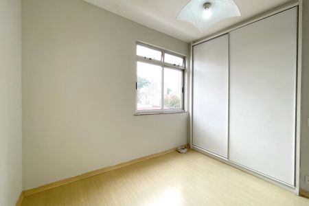 Apartamento para alugar com 117m², 3 quartos e 2 vagasQuarto 2