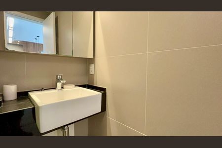 Apartamento para alugar com 66m², 2 quartos e 2 vagasBanheiro Social