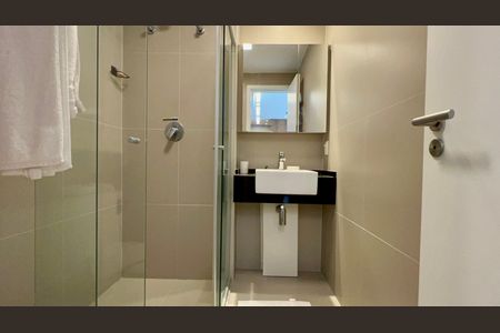 Apartamento para alugar com 66m², 2 quartos e 2 vagasBanheiro Social