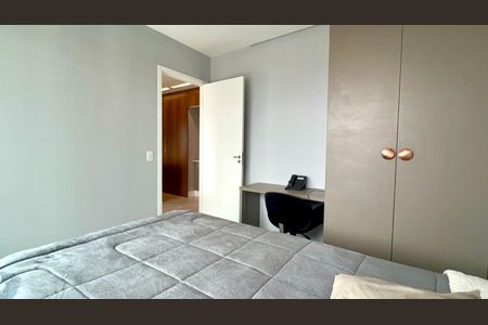 Apartamento para alugar com 66m², 2 quartos e 2 vagasQuarto