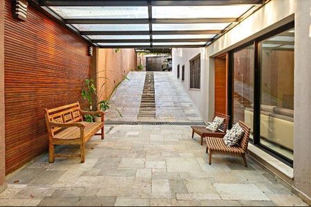 Casa à venda com 420m², 4 quartos e 7 vagas