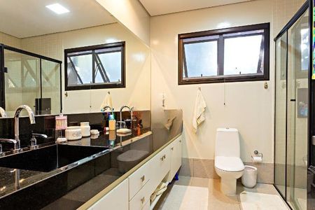 Casa à venda com 420m², 4 quartos e 7 vagas