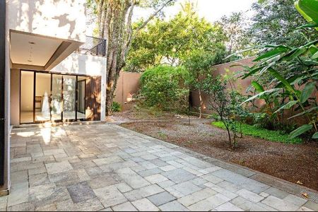 Casa à venda com 420m², 4 quartos e 7 vagas