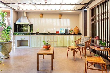 Casa à venda com 420m², 4 quartos e 7 vagas