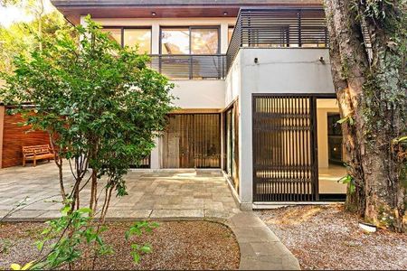 Casa à venda com 420m², 4 quartos e 7 vagas