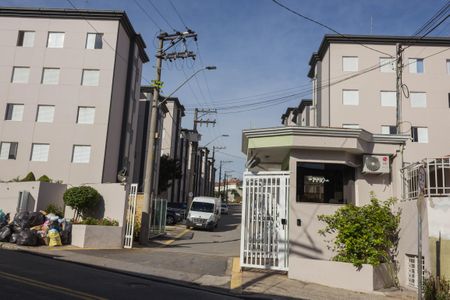 Apartamento à venda com 47m², 2 quartos e 1 vaga Apartamento à venda com 47m², 2 quartos e 1 vagaFachada