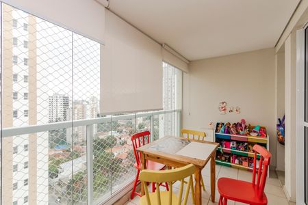 Apartamento à venda com 74m², 2 quartos e 2 vagasVaranda