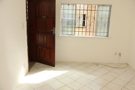 Sala de apartamento para alugar com 2 quartos, 50m² em Mussurunga, Salvador