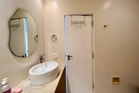 Apartamento para alugar com 76m², 2 quartos e 1 vaga