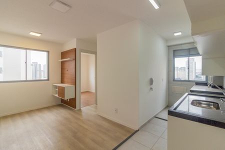 Sala/Cozinha de apartamento para alugar com 2 quartos, 40m² em Várzea da Barra Funda, São Paulo