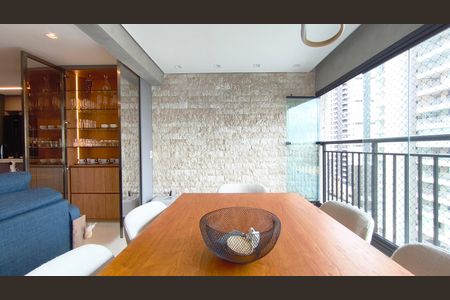 Apartamento à venda com 75m², 2 quartos e 1 vagaVaranda