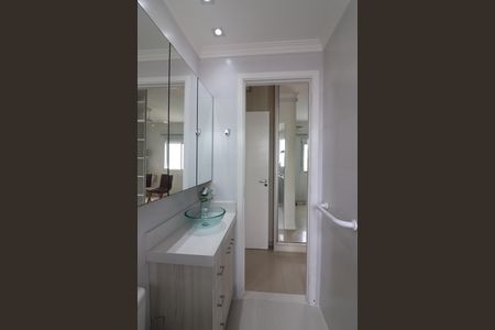 Apartamento à venda com 69m², 2 quartos e 1 vagaQuarto 1 - Suíte Banheiro 