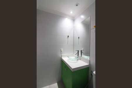 Apartamento à venda com 69m², 2 quartos e 1 vagaBanheiro Social