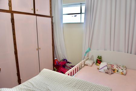 Apartamento à venda com 115m², 3 quartos e 1 vagaQuarto 2