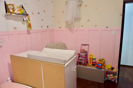 Apartamento à venda com 115m², 3 quartos e 1 vagaQuarto 2