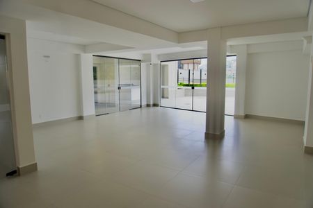 Apartamento à venda com 105m², 3 quartos e 2 vagas Apartamento à venda com 105m², 3 quartos e 2 vagasÁrea Comum - Salão de Festas