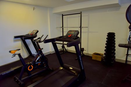 Apartamento à venda com 105m², 3 quartos e 2 vagas Apartamento à venda com 105m², 3 quartos e 2 vagasÁrea Comum - Academia