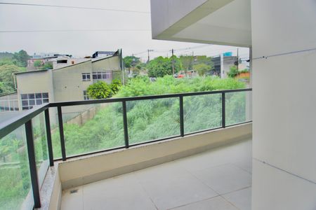 Apartamento à venda com 105m², 3 quartos e 2 vagas Apartamento à venda com 105m², 3 quartos e 2 vagasSala - Varanda