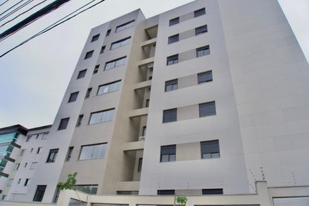 Apartamento à venda com 105m², 3 quartos e 2 vagas Apartamento à venda com 105m², 3 quartos e 2 vagasFachada do Prédio